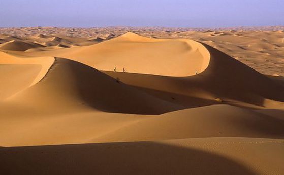 Огромна древна река е погребана под пустинята Сахара