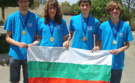 С два златни медала, сребро и бронз се завръща българският олимпийски отбор от Балканската олимпиада по информатика  