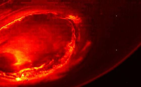 Чуйте загадъчните радиосигнали от полярните сияния на Юпитер (видео)