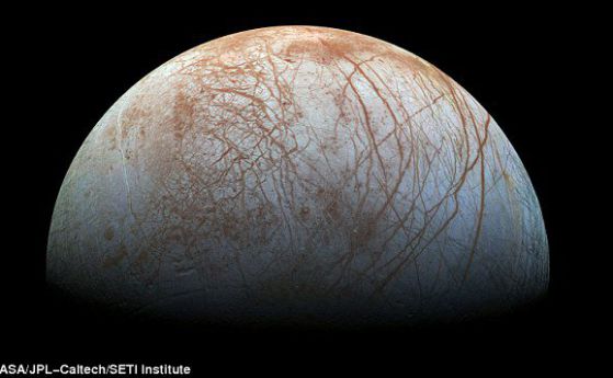 НАСА ще разкрие "изненадващо" откритие за подземния океан на Европа, спътника на Юпитер