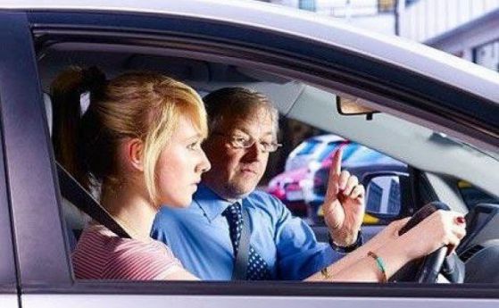 Умните хора е по-вероятно да се провалят на шофьорски изпит