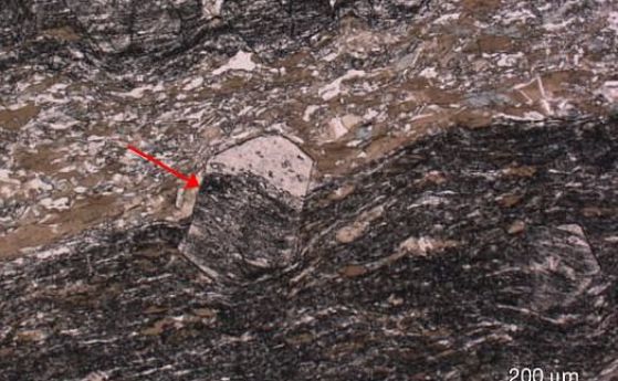 Намериха най-ранните следи от живот - микроби на 3,7 млрд г. в скали в Гренландия