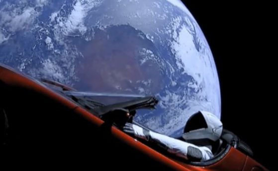 Илън Мъск отвя конкурентите си. Роскосмос не забеляза триумфа на Falcon Heavy