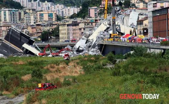 Видеокамера показва как се срутва мостът в Италия, убил 43 души