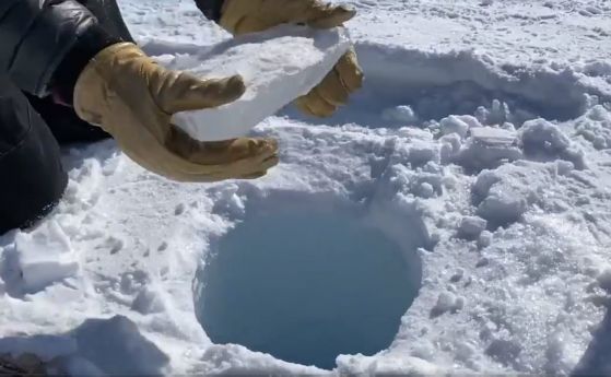 Защо се чуват тези фантастични звуци, когато се пусне леден къс в много дълбока дупка (видео)
