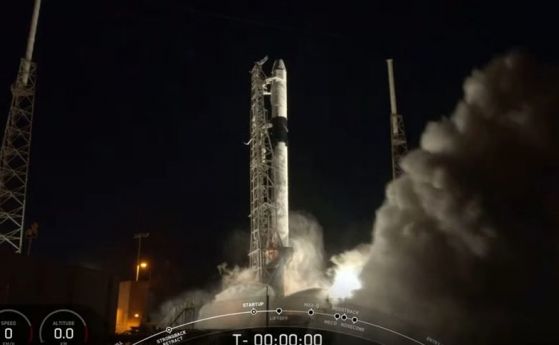 SpaceX стартира последната мисия с кораба Dragon 1 към МКС