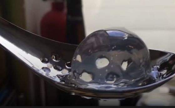 "Дълбоко пържена вода" - вегански деликатес, който може да е "убийствен" (видео)