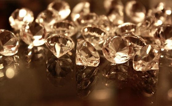 Редки диаманти се образуват от останките от някога живи същества