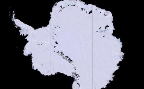 Карта на съкровищата: 300 000 метеорити, скрити в Антарктида