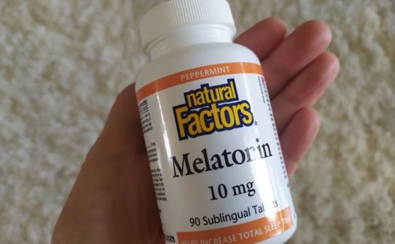 Добре ли е да приемате мелатонин за сън? Лекар обяснява рисковете