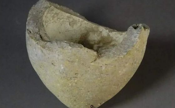 Гърнета, пълни с експлозиви, са били използвани като "ръчни гранати" по време на кръстоносните походи
