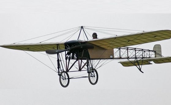 На 25 юли 1909 френският пилот и авиоконструктор Луи Блерио прелетя над Ламанша