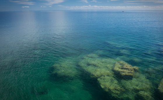 Бедните на сулфати води на Горното езеро могат да дадат представа за биохимията на ранния океан на Земята.