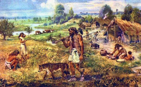 Ловците-събирачи са били хора, които са живели в общност, където повечето или цялата им храна е била получена чрез бране на диви растения и лов на диви животни, за разлика от земеделските общества, които разчитат главно на култивирани растения и домашни ж
