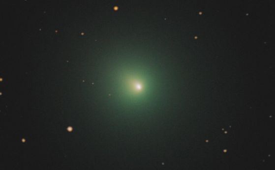 Кометата Виртанен, заснета с помощта на 130P-DS Newtonian телескоп