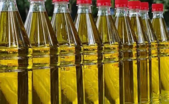 Обикновеното олио за готвене подхранва растежа на агресивния рак на гърдата бутилки олио