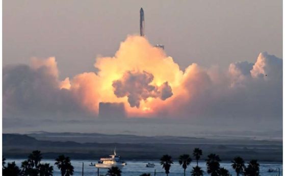 Ракета за многократни експлозии? Нов тест за мегаракетата на Мъск Мощната ракета Starship стартира в тестов полет от базата на SpaceX в Тексас.