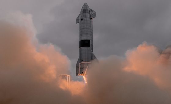 SpaceX подготвя първия орбитален тестови полет на Starship