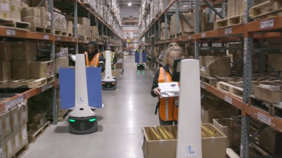DHL ще инсталира 2000 робота в своите складове