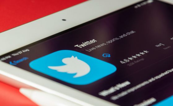 Twitter трупа загуби, докато се готви за съдебна битка с Илон Мъск