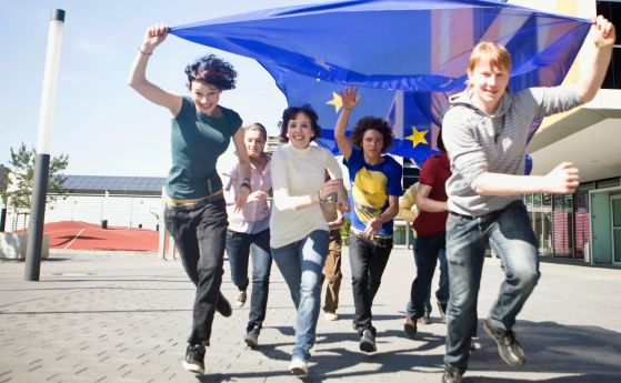 Овластяване на утрешните лидери: Европейската комисия стартира конкурса ImagineEU за средните училища