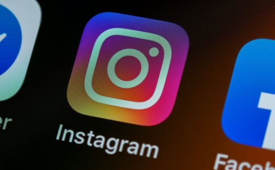 Чатовете между Instagram и Facebook спират от декември