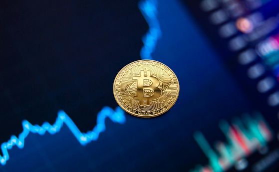 Bitcoin мина нов рекорд в началото на седмицата като достигна стойност над 72 000 долара