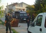 Полиция барикадира Катуница, не пуска протестиращите