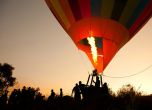 Един загинал и 24 ранени при сблъсък на два въздушни балона в Турция