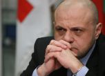 Дончев: Раздуват с 30% заплатите на областните управители