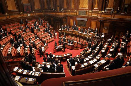 Италианските депутати намалиха заплатите си с 1300 евро Снимка: AP