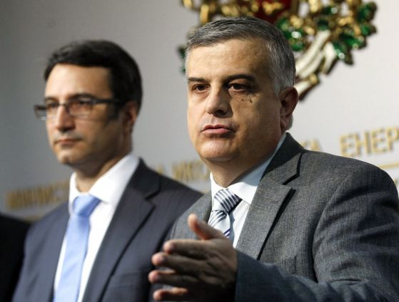 Министърът на икономиката Трайчо Трайков и шефът на НЕК Михаил Андонов. Снимка: БГНЕС