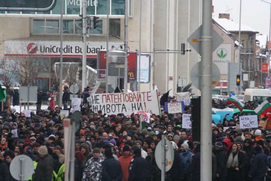 На предишния протест се събраха около 10 000 души. Снимка: Сергей Антонов