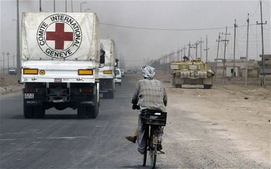 Червеният кръст влиза в обсадения Хомс 