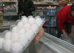Половината българи сърдити на търговците за цените на яйцата