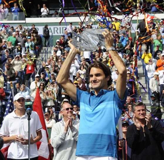 Федерер спечели за четвърти път кристалната купа. Снимка: БГНЕС