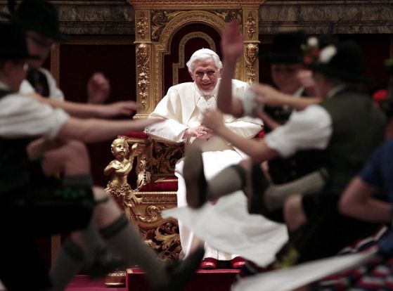 Папата празнува 85-ия си рожден си. Снимка: EPA/БГНЕС