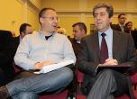 Първанов и Станишев пак в двубой заради референдума