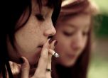 Половината седмокласници – активни пушачи