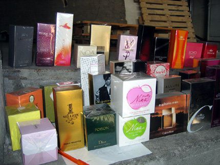Хванатите фалшиви парфюми са рекордно количество. Снимка: Агенция 
