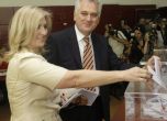Националистът Николич печели изборите за президент на Сърбия