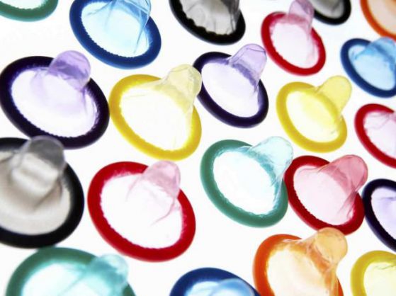 Безплатни презервативи за безопасен секс на Евро' 2012.