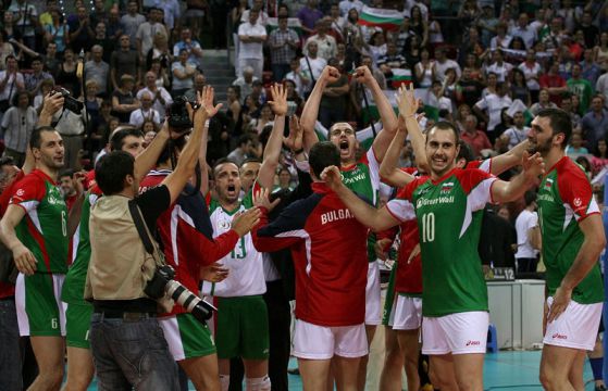 Секунди след победата на волейболния отбор на България над Египет. Снимка: БГНЕС