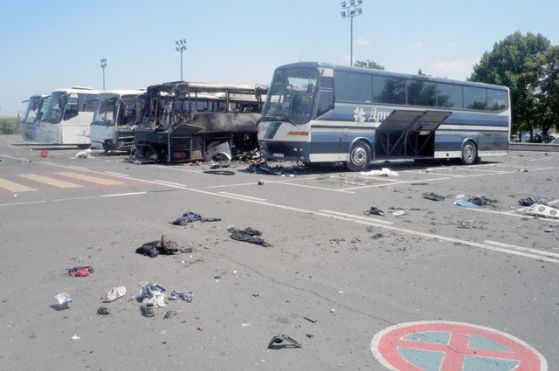 Взривеният в Бургас автобус Снимки: МВР