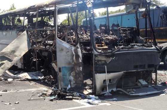 Взривеният автобус в Бургас Снимка: БГНЕС