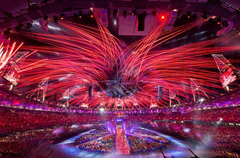 Пищно шоу закри Олимпийските игри в Лондон. Снимка: ЕПА