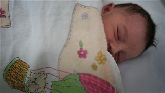 Във Варна спасиха новородено, тежащо 0,5 кг, Снимка: БГНЕС