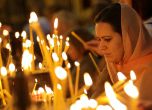 Tридневните молебени срещу самоубийствата във фокуса на световните медии