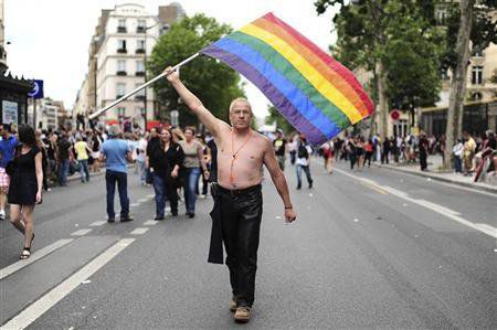 Франция може да стане шестата страна в Европа, в която са позволени гей браковете. Снимка: Reuters