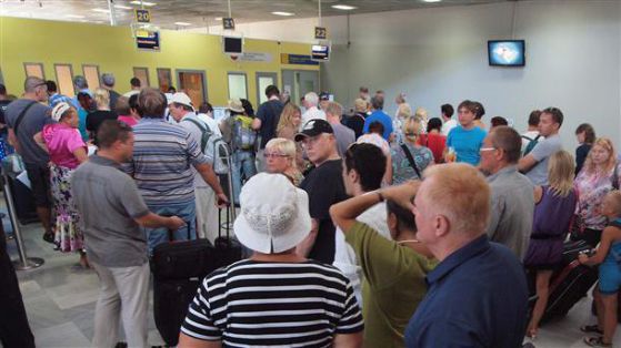 Чакащи руски туристи, Снимка: БГНЕС